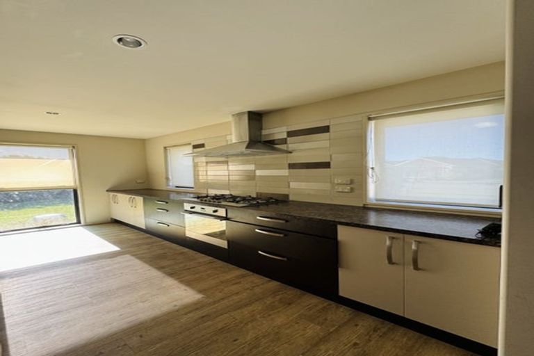 Photo of property in 43 Somerville Crescent, Aidanfield, Christchurch, 8025