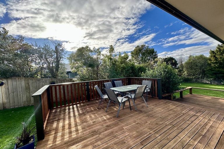 Photo of property in 11 Woodgate Court, Fitzherbert, Palmerston North, 4410