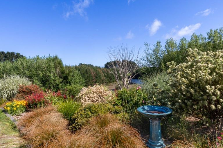 Photo of property in 205 Taylors Road, Otaki, 5583