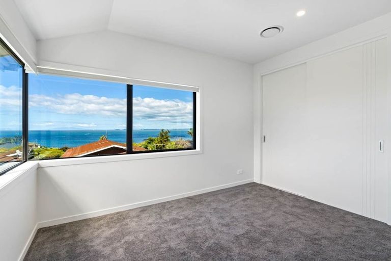 Photo of property in 12b Newburn Road, Waiake, Auckland, 0630