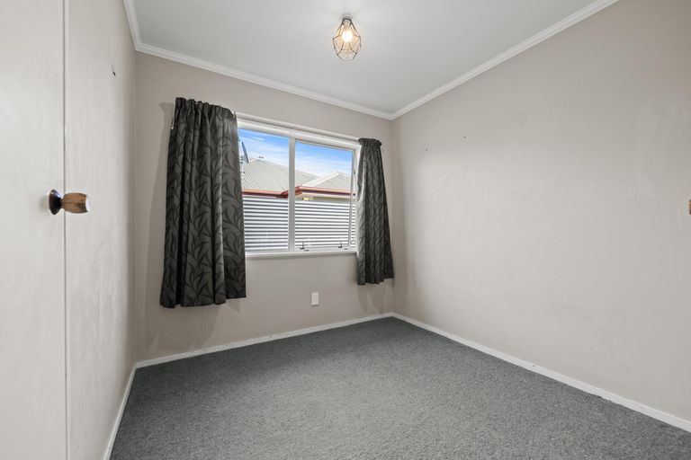 Photo of property in 10a Ihle Street, Terrace End, Palmerston North, 4410