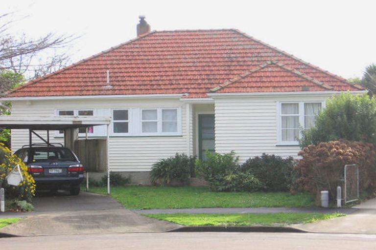 Photo of property in 37 Anderson Street, Hokowhitu, Palmerston North, 4410