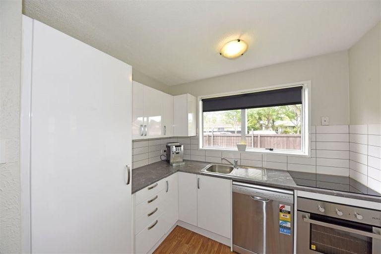 Photo of property in 1/20 Heaphy Place, Casebrook, Christchurch, 8051