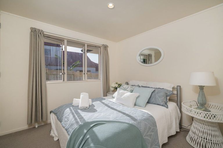 Photo of property in 37 Hahei Beach Road, Hahei, Whitianga, 3591