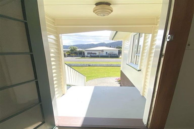 Photo of property in 14 Peel Street, Cobden, Greymouth, 7802