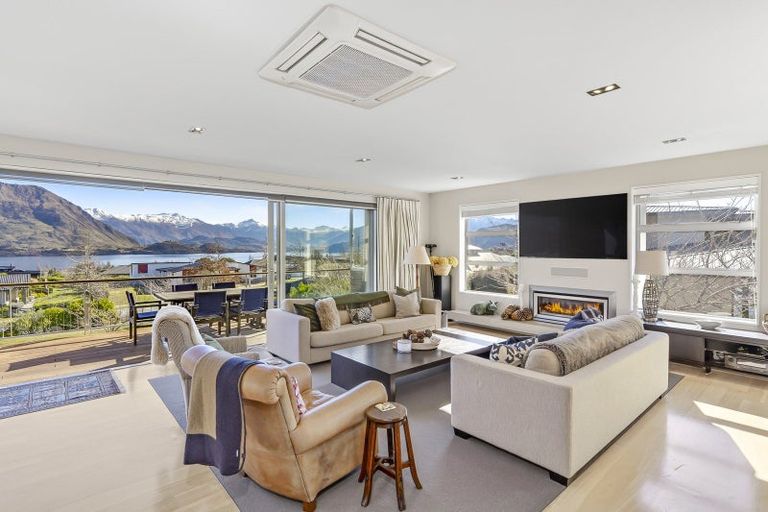 Photo of property in 6 Clearview Street, Wanaka, 9305
