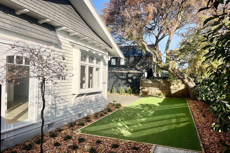 Photo of property in 142 North Avon Road, Richmond, Christchurch, 8013