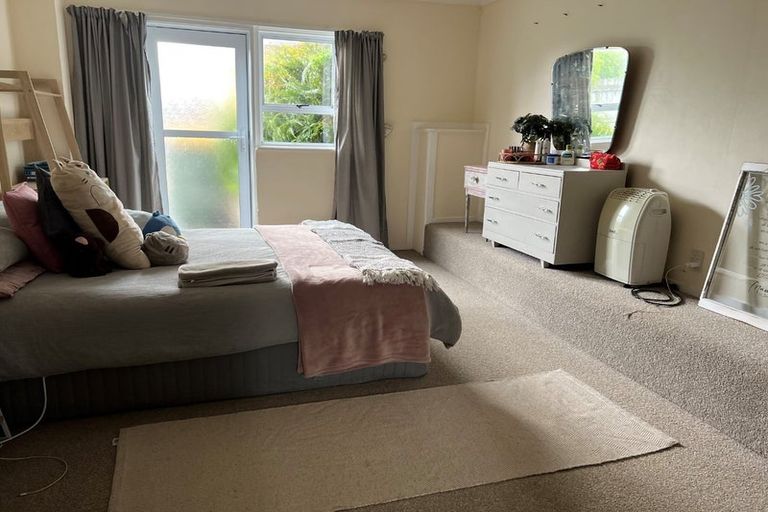 Photo of property in 1/18 Newhaven Terrace, Mairangi Bay, Auckland, 0630