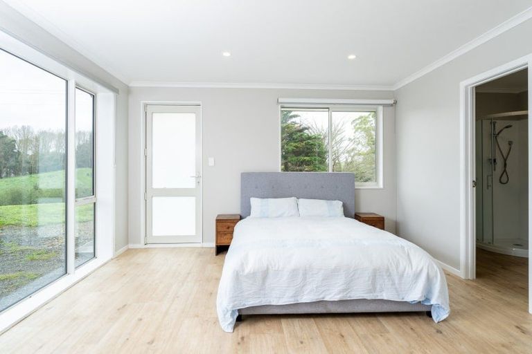 Photo of property in 28 Wrights Road, Raglan, 3295