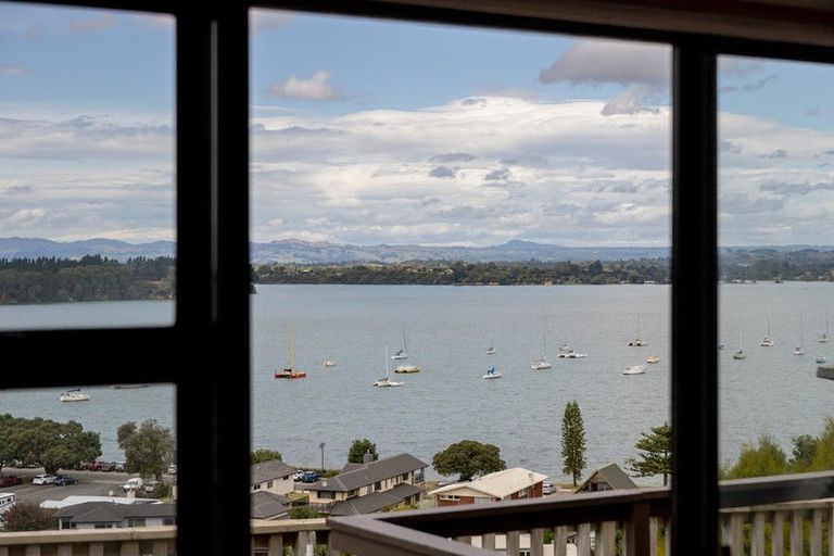 Photo of property in 87 Harbour View Road, Omokoroa, 3114