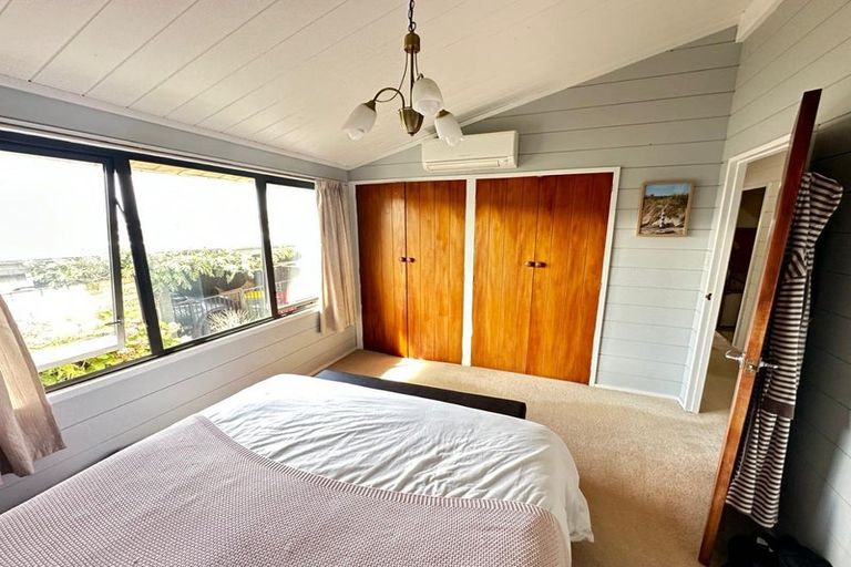 Photo of property in 37b Albatross Road, Red Beach, 0932