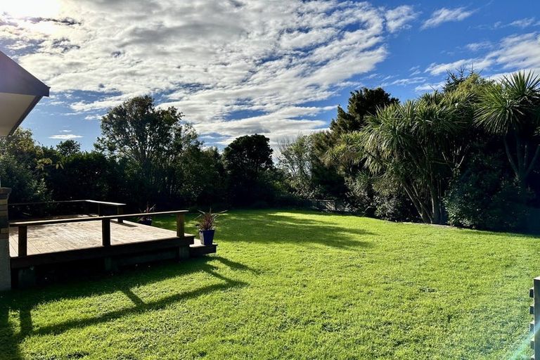 Photo of property in 11 Woodgate Court, Fitzherbert, Palmerston North, 4410