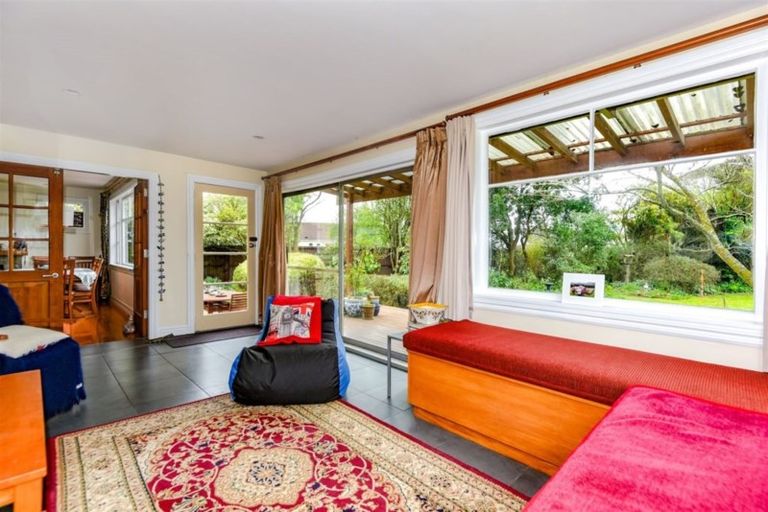 Photo of property in 57 Searells Road, Strowan, Christchurch, 8052