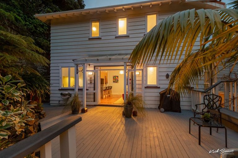 Photo of property in 15 Easdale Street, Kelburn, Wellington, 6012