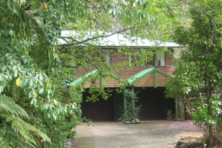 Photo of property in 12 Calder Road, Lake Okareka, Rotorua, 3076