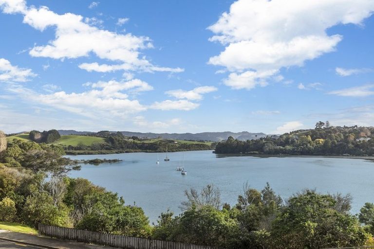 Photo of property in 1250 Sandspit Road, Sandspit, Warkworth, 0982