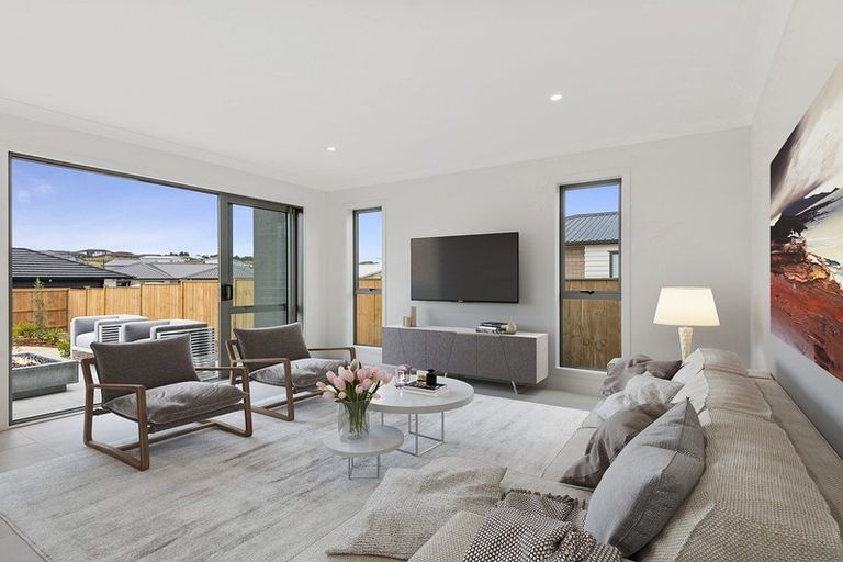 Photo of property in 15b Marine Garden Crescent, Beachlands, Auckland, 2018