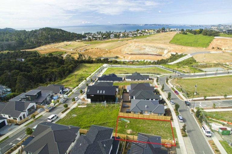 Photo of property in 3 Makomako Drive, Orewa, 0931