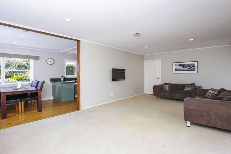 Photo of property in 6 Dolbear Street, Titirangi, Auckland, 0604