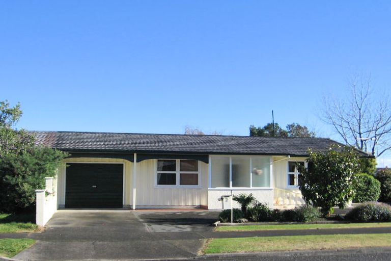 Photo of property in 2-4 Bennett Place, Onekawa, Napier, 4110