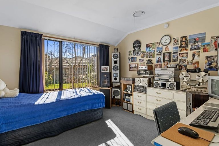 Photo of property in 13 Stagg Place, Brightwater, 7022