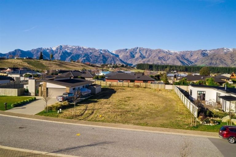 Photo of property in 9 Little Maude Drive, Lake Hawea, Wanaka, 9382