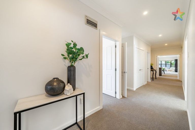 Photo of property in 7 Heath Grove, Waiwhetu, Lower Hutt, 5010