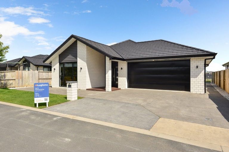 Photo of property in 6 Kukari Close, Flagstaff, Hamilton, 3210