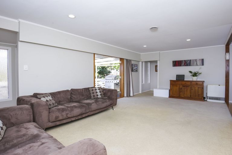 Photo of property in 6 Dolbear Street, Titirangi, Auckland, 0604