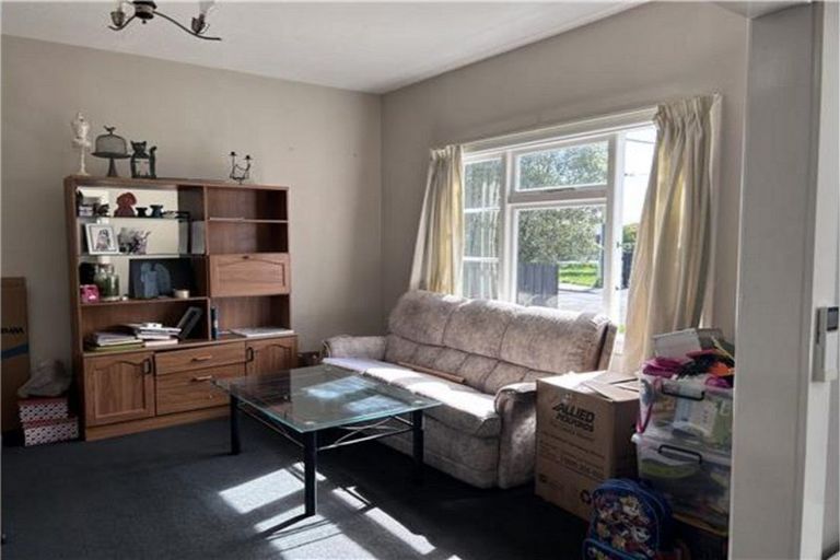 Photo of property in 6 Marcroft Street, Woolston, Christchurch, 8062