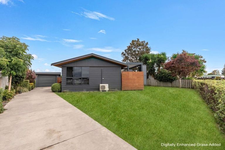 Photo of property in 53 Puriri Crescent, Edgecumbe, 3120