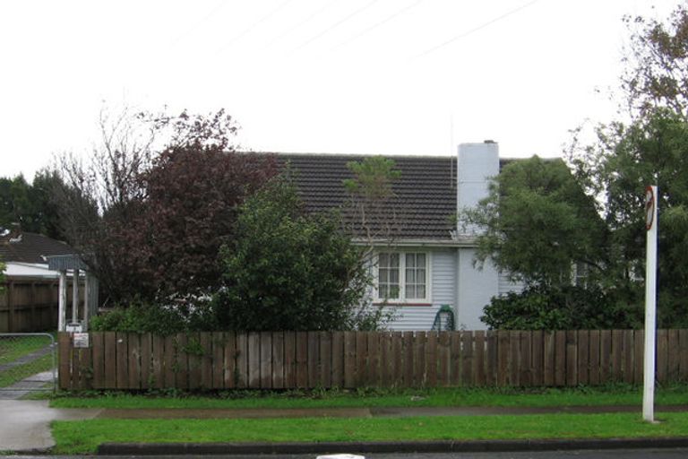 Photo of property in 3 Tiraumea Drive, Pakuranga, Auckland, 2010