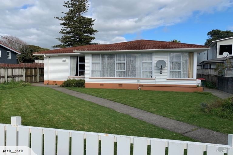 Photo of property in 38 Mclean Street, Strandon, New Plymouth, 4312