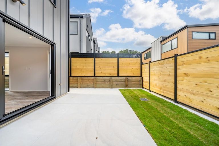 Photo of property in 11 Doug Jensen Street, Wallaceville, Upper Hutt, 5018