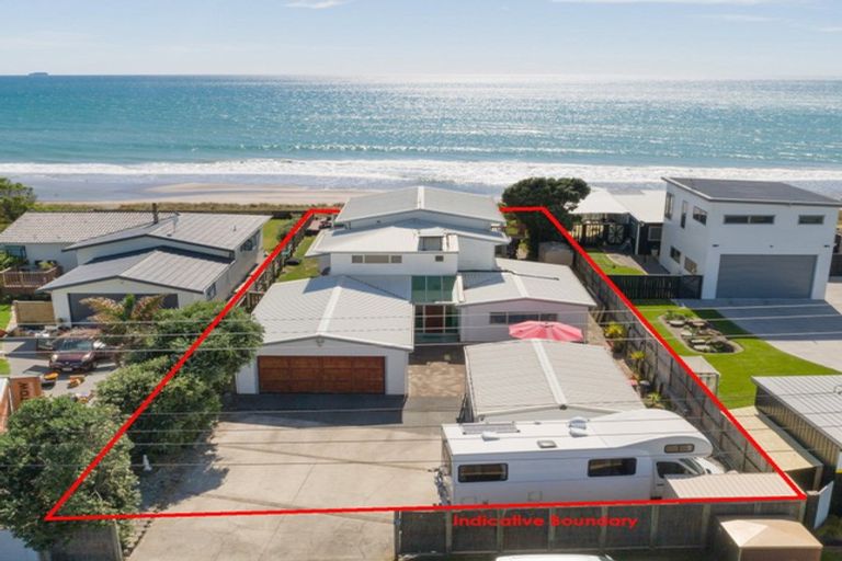 Photo of property in 65 Pukehina Parade, Pukehina, Te Puke, 3189