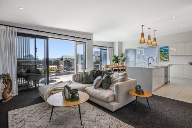 Photo of property in 4 Otira Close, Papamoa Beach, Papamoa, 3118