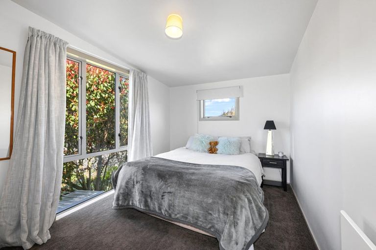 Photo of property in 48 Harrowdale Drive, Avonhead, Christchurch, 8042