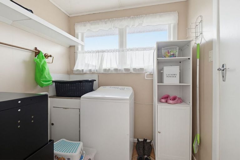 Photo of property in 32 Langley Avenue, Milson, Palmerston North, 4414