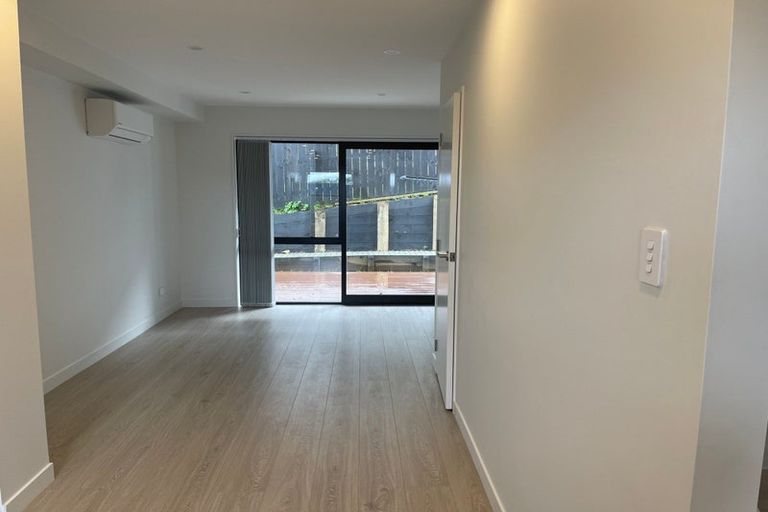 Photo of property in 29 Windy Ridge Road, Glenfield, Auckland, 0629