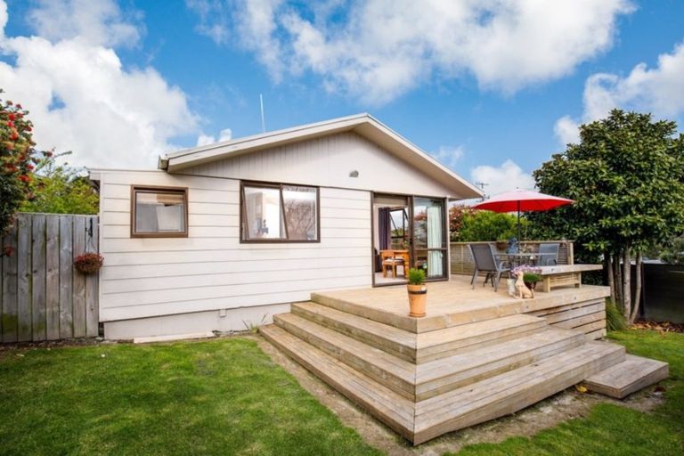 Photo of property in 1 Iris Street, Snells Beach, 0920