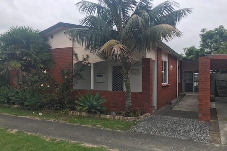 Photo of property in 220 Great South Road, Huntly, 3700