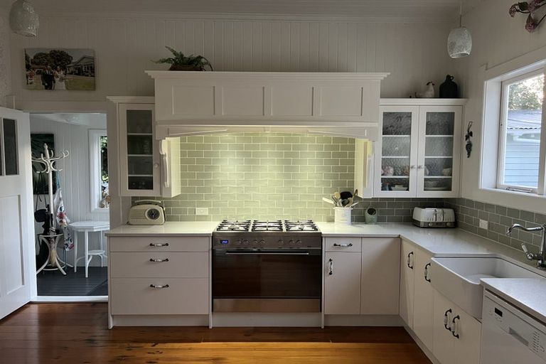 Photo of property in 16 Fairfield Road, Hawera, 4610