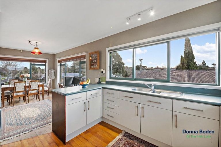 Photo of property in 11 Moloney Terrace, Pukekohe, 2120