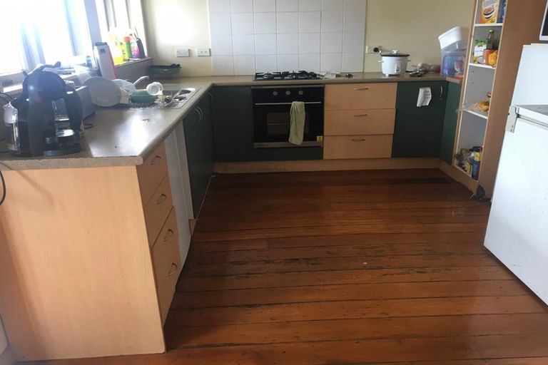 Photo of property in 28 Marama Street, Frankton, Hamilton, 3204