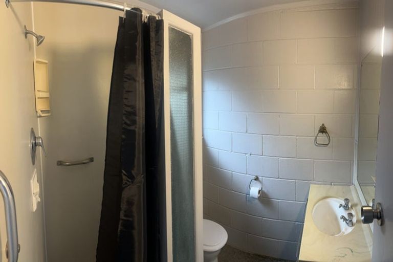 Photo of property in 17 Wolfe Street, Regent, Whangarei, 0112