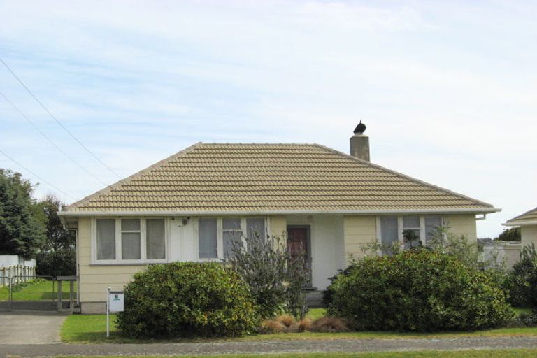 Photo of property in 8 Kauri Street, Gonville, Whanganui, 4501