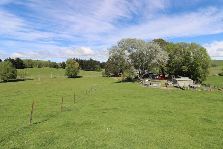 Photo of property in 1183 Masterton Stronvar Road, Wainuioru, Masterton, 5890