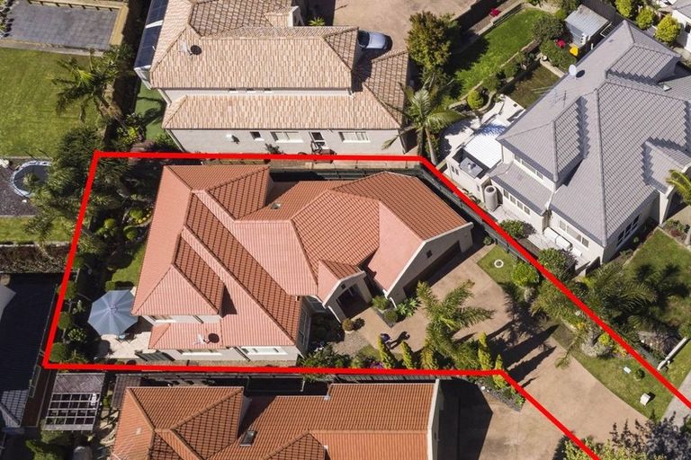 Photo of property in 12 Brooke Ridge Rise, East Tamaki Heights, Auckland, 2016