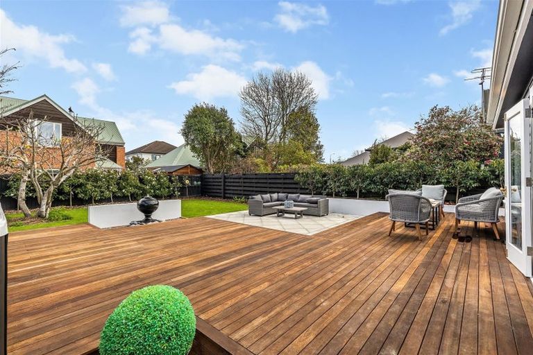 Photo of property in 77 Rutland Street, St Albans, Christchurch, 8014