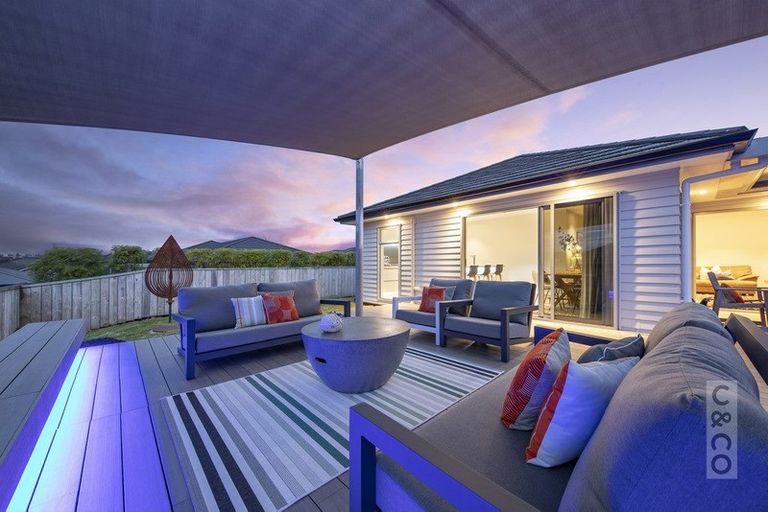 Photo of property in 7a Turpin Road, Riverhead, 0820